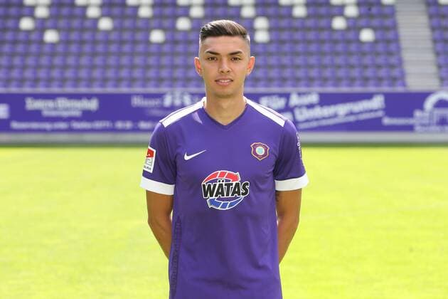 Teampraesentation Erz.Aue Fussball 2.Bundesliga John Patrick Strauß Strauss; FC Erzgebirge Aue; 2.Bundesliga, Porträttermin 2019 2020 , Aue, 18.07.2019, Erzgebirgsstadion, Fussball ,