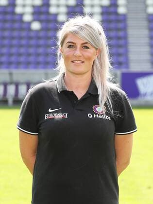 Teampraesentation Erz.Aue Fussball 2.Bundesliga Physiotherapeutin Nadine Dörfel Doerfel; FC Erzgebirge Aue; 2.Bundesliga, Porträttermin 2019 2020 , Aue, 18.07.2019, Erzgebirgsstadion, Fussball ,