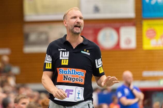 Hartmut Mayerhoffer (Frisch Auf Goeppingen Cheftrainer), FRISCH AUF! Goeppingen vs. HC Erlangen, 54. Esslinger Marktplatzturnier, Handball, 1. Bundesliga, DKB, Herren, 19.07.2019, FRISCH AUF! Goeppingen vs. HC Erlangen, 54. Esslinger Marktplatzturnier, Handball, 1. Bundesliga, DKB, Herren, 19.07.2019 Altbach Copyright: xEIBNER WolfgangxFrankx EP_WFK