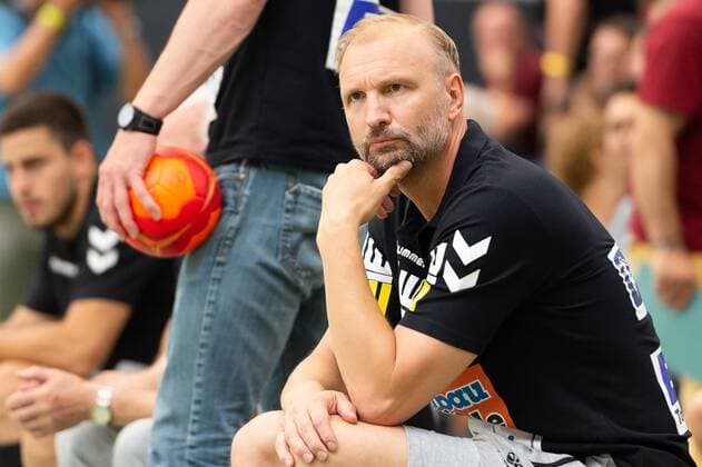 Hartmut Mayerhoffer (Frisch Auf Goeppingen Cheftrainer), FRISCH AUF! Goeppingen vs. HC Erlangen, 54. Esslinger Marktplatzturnier, Handball, 1. Bundesliga, DKB, Herren, 19.07.2019, FRISCH AUF! Goeppingen vs. HC Erlangen, 54. Esslinger Marktplatzturnier, Handball, 1. Bundesliga, DKB, Herren, 19.07.2019 Altbach Copyright: xEIBNER WolfgangxFrankx EP_WFK