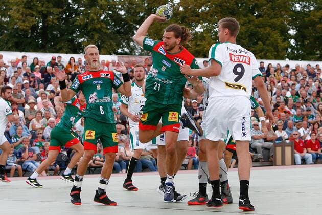 19.07.2019, xtgx, Handball Testspiel, SC Magdeburg - SC DHfK Leipzig emspor, v.l. erik schmidt (magdeburg) wirft Tor, Torschütze, erzielt Tor, Treffer, scores the goal Aschersleben