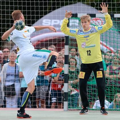 19.07.2019, xtgx, Handball Testspiel, SC Magdeburg - SC DHfK Leipzig emspor, v.l. Philipp Weber (Leipzig) beim Siebenmeter gegen Thobias Thulin (Magdeburg) Aschersleben