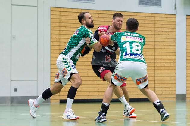 Tim Kneule (Frisch Auf Goeppingen 04), Sime Ivic (HC Erlangen 19), Josip Peric (Frisch Auf Goeppinen 18), FRISCH AUF! Goeppingen vs. HC Erlangen, 54. Esslinger Marktplatzturnier, Handball, 1. Bundesliga, DKB, Herren, 19.07.2019, FRISCH AUF! Goeppingen vs. HC Erlangen, 54. Esslinger Marktplatzturnier, Handball, 1. Bundesliga, DKB, Herren, 19.07.2019 Altbach Copyright: xEIBNER WolfgangxFrankx EP_WFK