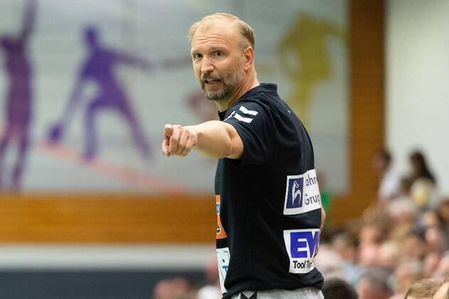 Hartmut Mayerhoffer (Frisch Auf Goeppingen Cheftrainer), FRISCH AUF! Goeppingen vs. HC Erlangen, 54. Esslinger Marktplatzturnier, Handball, 1. Bundesliga, DKB, Herren, 19.07.2019, FRISCH AUF! Goeppingen vs. HC Erlangen, 54. Esslinger Marktplatzturnier, Handball, 1. Bundesliga, DKB, Herren, 19.07.2019 Altbach Copyright: xEIBNER WolfgangxFrankx EP_WFK