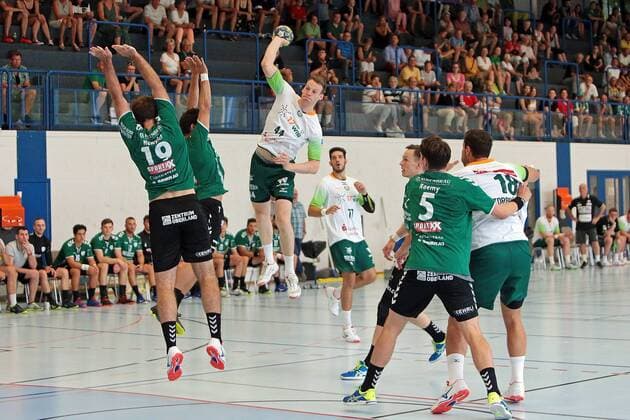 20.07.2019, xovx, Handball HBL Bundesliga, HSG Wetzlar - Trainingslager 2019 emspor, Testspiel HSG Wetzlar - Wcker Thun (Schweiz). v.l. Stefan Huwyler (Wacker Thun), Nicolas Suter (Wacker Thun), Lenny Rubin (HSG Wetzlar), Phillip Holm (Wacker Thun), Nicolas Raemy (Wacker Thun), Nils Torbruegge (HSG Wetzlar), akt. (DFL DFB REGULATIONS PROHIBIT ANY USE OF PHOTOGRAPHS as IMAGE SEQUENCES and or QUASI-VIDEO) Thun