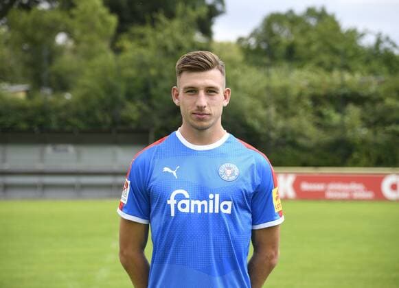 Daniel Hanslink; Holstein Kiel; 2. BL, Porträttermin 2019 2020, Fußball, Männer, 19.07.19 Kiel NLZ Projendorf Kiel Germany