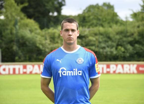 Philipp Sander; Holstein Kiel; 2. BL, Porträttermin 2019 2020, Fußball, Männer, 19.07.19 Kiel NLZ Projendorf Kiel Germany