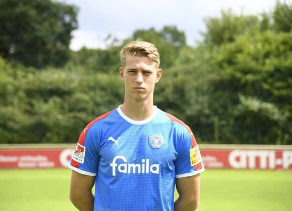 Lion Lauberbach; Holstein Kiel; 2. BL, Porträttermin 2019 2020, Fußball, Männer, 19.07.19 Kiel NLZ Projendorf Kiel Germany