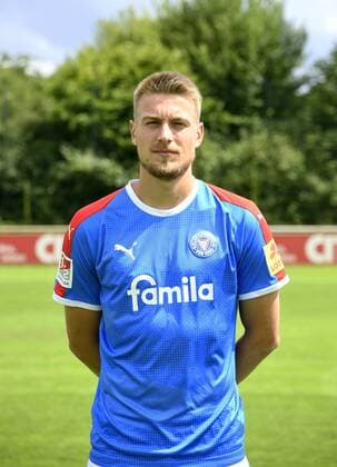 Hauke Wahl; Holstein Kiel; 2. BL, Porträttermin 2019 2020, Fußball, Männer, 19.07.19 Kiel NLZ Projendorf Kiel Germany