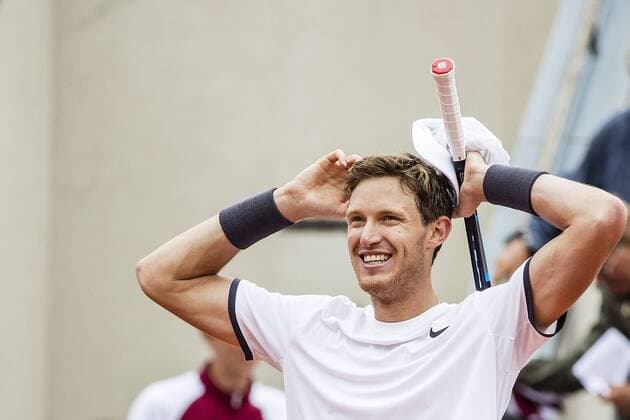 190721 Nicolas Jarry, Chile, jublar efter segern i singelfinalen under dag 8 av Swedish open den 21 juli 2019 i Bastad. Copyright: MATHILDAxAHLBERG BB190721BB326