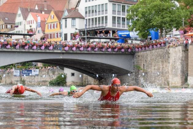 Bitburger 0,0 Triathlon Bundesliga, Tübingen, 21.07.2019 Emma Jeffcoat (EJOT Buschhütten) im Neckar beim Triathalon Bundesliga Rennen in Tübingen am 21.07.2019, , Tübingen BW Deutschland *** Bitburger 0,0 Triathlon Bundesliga, Tübingen, 21 07 2019 Emma Jeffcoat EJOT Buschhütten im Neckar at the Triathalon Bundesliga race in Tübingen on 21 07 2019, , Tübingen BW Germany