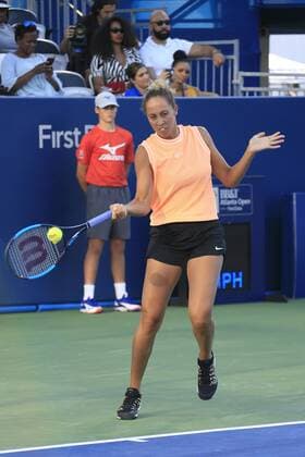 ATLANTA, GA - JULY 21: Madison Keys hits a forehand stroke during the exhibition tennis match between Venus Williams and Madison Keys on July 21, 2019 at Stadium Court in Atlantic Station in Atlanta, GA. (Photo by David John Griffin Icon Sportswire) TENNIS: JUL 21 Atlanta Open Icon9531907210101