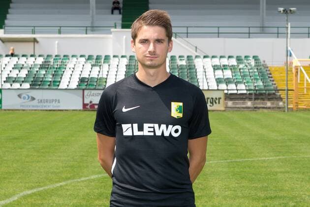 Daniel Heinze ; BSG Chemie Leipzig ; Fußball ; RL NO ; Porträttermin 2019 2020. , Leipzig, 21.07.2019, Alfred-Kunze-Sportpark, Fussball ,