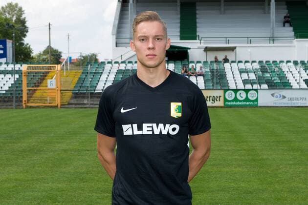 Max Keßler Kessler ; BSG Chemie Leipzig ; Fußball ; RL NO ; Porträttermin 2019 2020. , Leipzig, 21.07.2019, Alfred-Kunze-Sportpark, Fussball ,