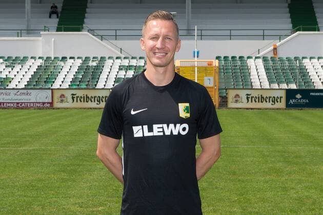 Florian Schmidt ; BSG Chemie Leipzig ; Fußball ; RL NO ; Porträttermin 2019 2020. , Leipzig, 21.07.2019, Alfred-Kunze-Sportpark, Fussball ,