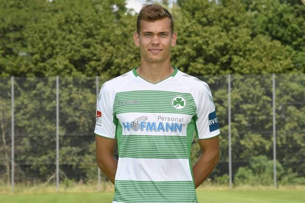 21.07.2019 - SpVgg Greuther Fürth Fuerth - Saison 2019 2012 - Fototermin Porträttermin - - Leon Schaffran (25, SpVgg Greuther Fürth ) Einzelbild Einzelfoto Portrait Porträt Kopfbild
