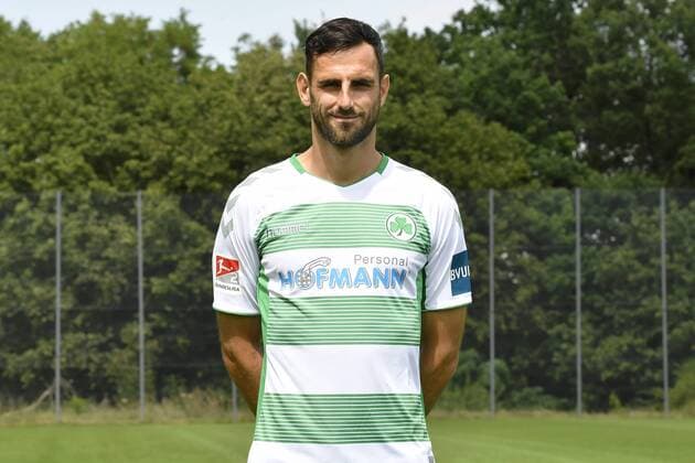 21.07.2019 - SpVgg Greuther Fürth Fuerth - Saison 2019 2012 - Fototermin Porträttermin - - Mergim Mavraj (20, SpVgg Greuther Fürth ) Einzelbild Einzelfoto Portrait Porträt Kopfbild