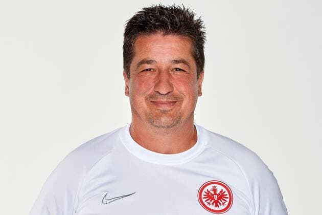 19.07.2019, xjhx, Fussball 1.Bundesliga, Eintracht Frankfurt - Fototermin 2019 2020 Porträttermin emspor, v.l. Co Trainer Christian Peintinger (Eintracht Frankfurt) (DFL DFB REGULATIONS PROHIBIT ANY USE OF PHOTOGRAPHS as IMAGE SEQUENCES and or QUASI-VIDEO) Frankfurt am Main