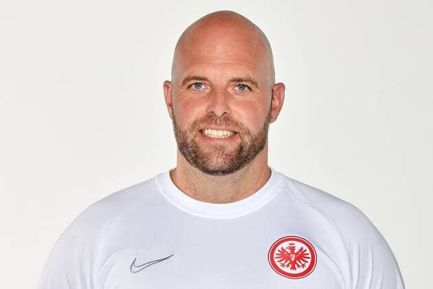 19.07.2019, xjhx, Fussball 1.Bundesliga, Eintracht Frankfurt - Fototermin 2019 2020 Porträttermin emspor, v.l. Athletik-Trainer Martin Spohrer (Eintracht Frankfurt) (DFL DFB REGULATIONS PROHIBIT ANY USE OF PHOTOGRAPHS as IMAGE SEQUENCES and or QUASI-VIDEO) Frankfurt am Main
