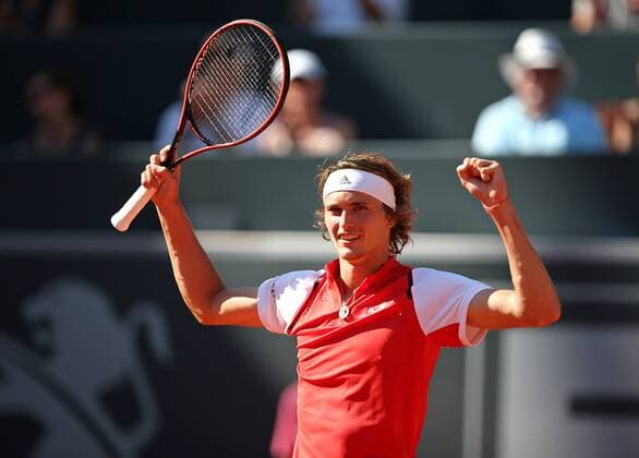 23.07.2019, ATP, Tennis Herren Tennisturnier der Herren, Hamburg European Open 2019, 1.Runde. Alexander Zverev (GER) *** 23 07 2019, ATP Mens Tennis Tournament, Hamburg European Open 2019, 1 round Alexander Zverev GER