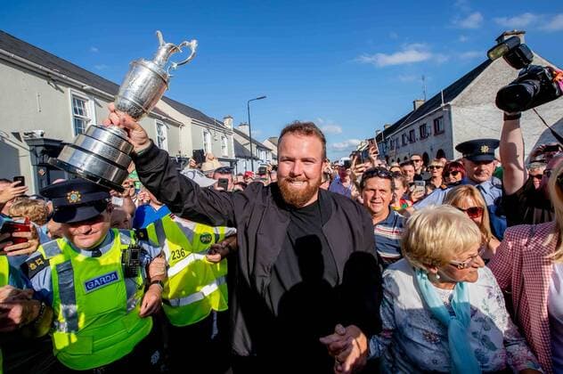 Sport Themen der Woche KW30 Sport Bilder des Tages Shane Lowry Homecoming, Clara GAA Club, Co. Offaly 23 7 2019 Shane Lowry with the Claret Jug and grandmother Emily Scanlon Shane Lowry and Emily Scanlon 23 7 2019  Copyright: x©INPHO MorganxTreacyx EA3I6586