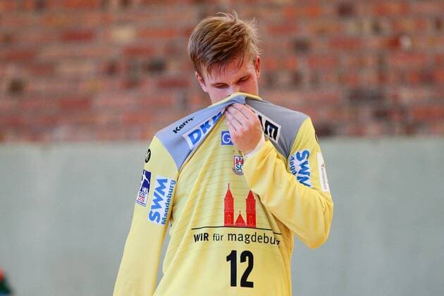 23.07.2019, xtgx, Handball Testspiel, SC Magdeburg - TV Huettenberg emspor, v.l. Tobias Thulin (Magdeburg) enttäuscht, schaut enttäuscht, niedergeschlagen, disappointed Schoenebeck