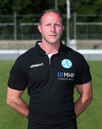 BAU 23. Juli 2019 Stuttgart-Degerloch Fußball SV Stuttgarter Kickers Fototermin, Adrian Fleuchaus (Athletik-Trainer)