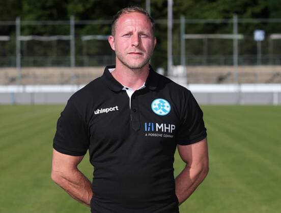 BAU 23. Juli 2019 Stuttgart-Degerloch Fußball SV Stuttgarter Kickers Fototermin, Adrian Fleuchaus (Athletik-Trainer)