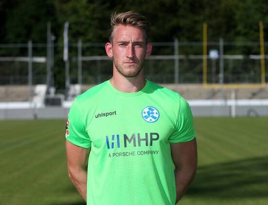 BAU 23. Juli 2019 Stuttgart-Degerloch Fußball SV Stuttgarter Kickers Fototermin, Tobias Trautner