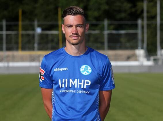 BAU 23. Juli 2019 Stuttgart-Degerloch Fußball SV Stuttgarter Kickers Fototermin, Daniel Niedermann