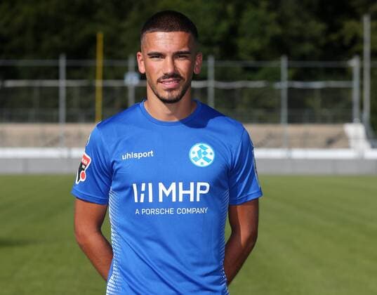 BAU 23. Juli 2019 Stuttgart-Degerloch Fußball SV Stuttgarter Kickers Fototermin, Leon Braun