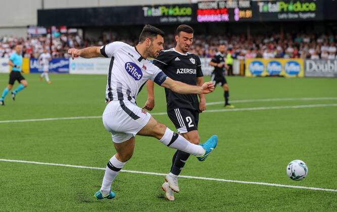 UEFA Champions League Second Qualifying Round First Leg, Oriel Park, Co. Louth 24 7 2019 Dundalk vs Qarabag Dundalk s Pat Hoban with Gara Garayev of Qarabag Pat Hoban with Gara Garayev 24 7 2019  Copyright: x©INPHO RyanxByrnex RB1_4731