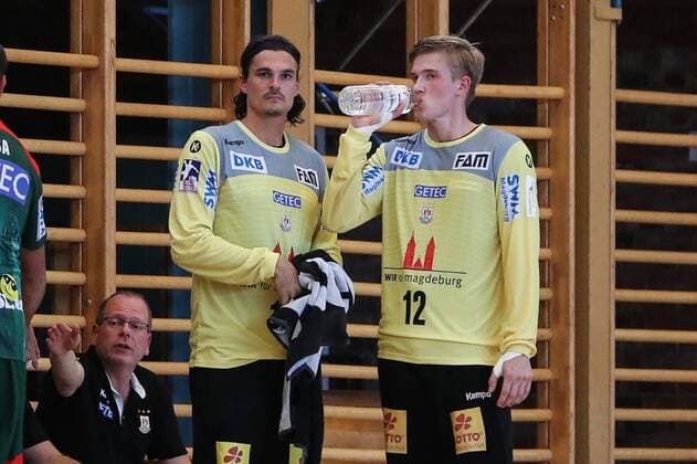 Torwart Jannick Green Krejberg (li.) und Torwart Tobias Thulin (SC Magdeburg) - Handball Testspiel Sommervorbereitung Saison 2019-2020 Punktspiel SC Magdeburg vs. TV Hüttenberg in der Franz Vollbring Halle in Schönebeck - Deutschland, Handball, Mann, Maenner,23.07.2019