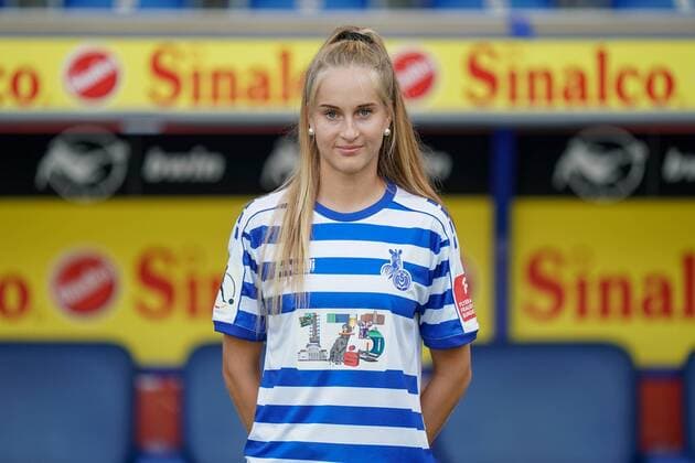 Laura Radke ( MSV Duisburg ), Fussball - Flyeralarm Frauen Bundesliga - Saison 2019 2020 - Fototermin MSV Duisburg, Duisburg, Schauinsland Reisen Arena, 24.07.2019, DFB regulations prohibit any use of photographs as image sequences and or quasi-video Duisburg Schauinsland Reisen Arena Nordrhein-Westfalen Deutschland