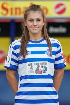 Antonia-Johanna Halverkamps ( MSV Duisburg ), Fussball - Flyeralarm Frauen Bundesliga - Saison 2019 2020 - Fototermin MSV Duisburg, Duisburg, Schauinsland Reisen Arena, 24.07.2019, DFB regulations prohibit any use of photographs as image sequences and or quasi-video Duisburg Schauinsland Reisen Arena Nordrhein-Westfalen Deutschland
