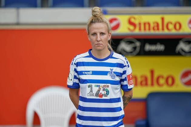 Julia Debitzki ( MSV Duisburg ), Fussball - Flyeralarm Frauen Bundesliga - Saison 2019 2020 - Fototermin MSV Duisburg, Duisburg, Schauinsland Reisen Arena, 24.07.2019, DFB regulations prohibit any use of photographs as image sequences and or quasi-video Duisburg Schauinsland Reisen Arena Nordrhein-Westfalen Deutschland