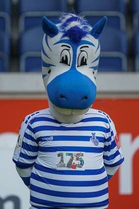 Ennatz ( Maskottchen MSV Duisburg ), Fussball - Flyeralarm Frauen Bundesliga - Saison 2019 2020 - Fototermin MSV Duisburg, Duisburg, Schauinsland Reisen Arena, 24.07.2019, DFB regulations prohibit any use of photographs as image sequences and or quasi-video Duisburg Schauinsland Reisen Arena Nordrhein-Westfalen Deutschland