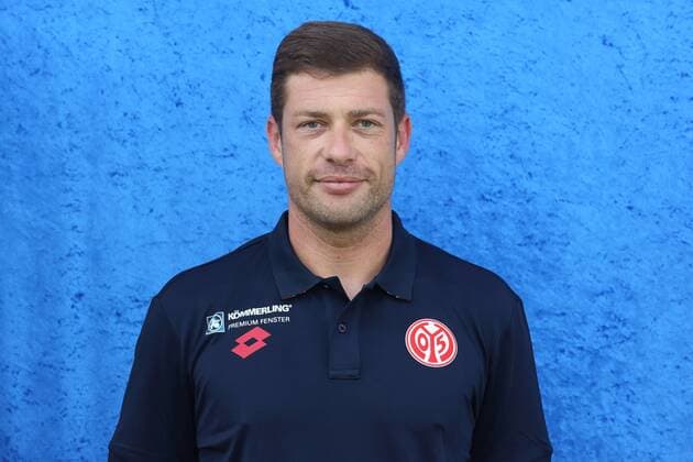 DR. JOCHEN WOLLSTAEDTER MANNSCHAFTSARZT 1. FSV MAINZ 05 II FUSSBALL, GER, REGIONALLIGA SUEDWEST, PORTRAETTERMIN 2019 2020, 