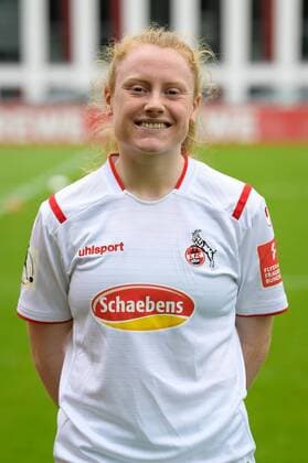 Köln, Geißbockheim, 16.07.2019: Amber Barrett beim Mannschaftsfoto der Damenmannschaft des 1.FC Köln Saison 2019 20 am Dienstag den 16. Juli 2019 am Geißbockheim, Köln Mannschaftsfoto 1. FC Köln Saison 2019 20