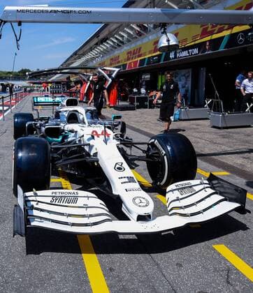 25.07.2019, xpsx, Motorsport FIA Formel 1, Mercedes Benz Großer Preis von Deutschland 2019 v.l. Mercedes Box Fahrzeug neue Lackierung farben Auto frontfluegel Hockenheim