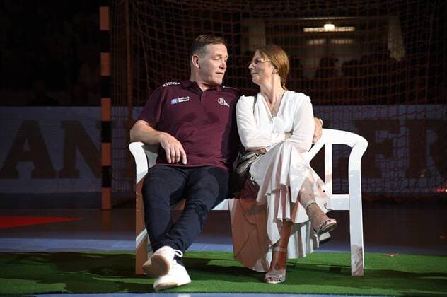 Trainer Alfred Gislason mit Ehefrau Kara, Handball, Männer, Abschiedsspiel, Trainer Alfred Gislason, THW Kiel, 26.07.19 Kiel Sparkassen Arena Schleswig-Holstein Germany
