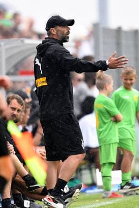 Fussball 1.Bundesliga Saison 2019 2020 Testspiel SCO Angers vs Borussia Mönchengladbach , 27.07.2019, Römerstadion Straelen, Marco Rose, Trainer, Borussia Mönchengladbach, Aktion, Einzelbild, DFL regulations prohibit any use of photographs as image sequences and or quasi video.