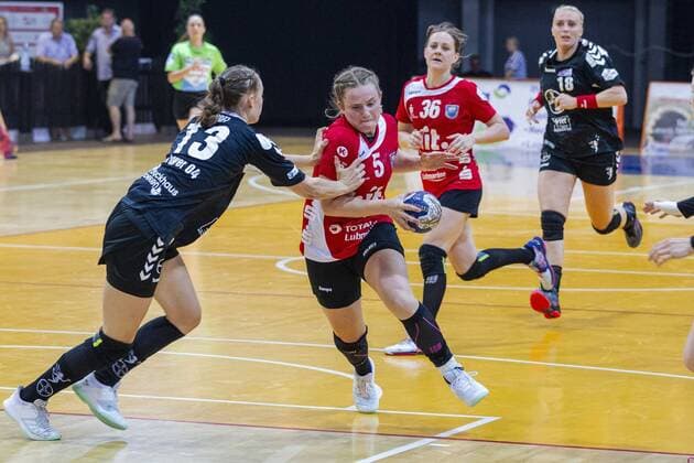 Handball-Testspiel TSV Bayer 04 Leverkusen vs. Buxtehuder SV 28:23 Impressionen vom Handball-Testspiel TSV Bayer 04 Leverkusen vs. Buxtehuder SV 28:23 am 27. 7. 2019 in Leverkusen, Ostermann-Arena, Deutschland Copyright: xBEAUTIFULxSPORTS RalfxKardesx