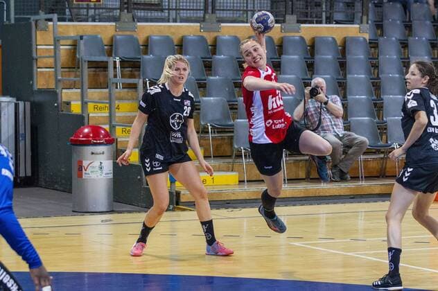 Handball-Testspiel TSV Bayer 04 Leverkusen vs. Buxtehuder SV 28:23 Impressionen vom Handball-Testspiel TSV Bayer 04 Leverkusen vs. Buxtehuder SV 28:23 am 27. 7. 2019 in Leverkusen, Ostermann-Arena, Deutschland Copyright: xBEAUTIFULxSPORTS RalfxKardesx