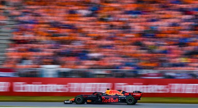 28.07.2019, xpsx, Motorsport FIA Formel 1, Mercedes Benz Großer Preis von Deutschland 2019 Rennen v.l. Max Verstappen (Aston Martin Red Bull Racing 33 NED) Hockenheim