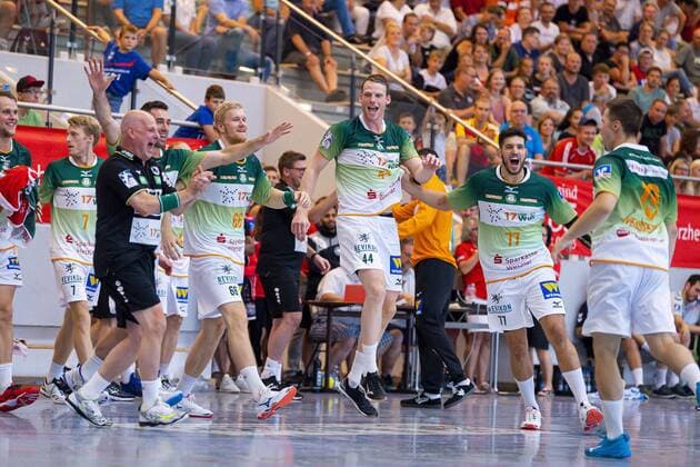 Altensteig, Deutschland 28. Juli 2019: HBL - S-Cup 19 20 - FA Göppingen vs. HSG Wetzlar die Mannschaft von der HSG Wetzlar, Schlussjubel Schlußjubel Emotion Freude Altensteig Eichwaldhalle Baden-Württemberg Deutschland