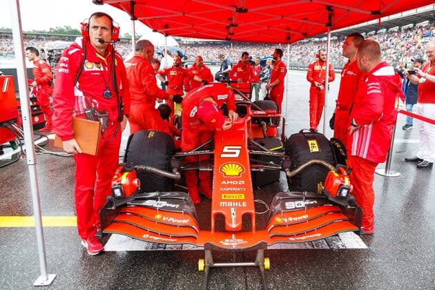 Riccardo Adami (Renningenieur von Vettel Scuderia Ferrari) und die Mechanier warten auf Sebastian Vettel (Scuderia Ferrari Mission Winnow), Mercedes Benz Grosser Preis von Deutschland 2019, Motorsport, Formel 1, 28.07.2019, Mercedes Benz Grosser Preis von Deutschland 2019, Motorsport, Formel 1, 28.07.2019 Copyright: xEIBNER AlexanderxNeisx EP_ANS