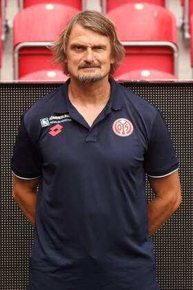 STEPHAN KUHNERT TORWARTTRAINER 1. FSV MAINZ 05 FUSSBALL, GER, 1.BL, PORTRAETTERMIN 2019 2020, 