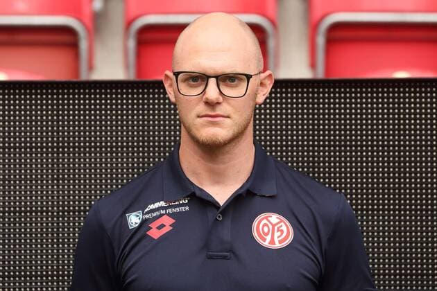 DANIEL FISCHER VIDEOANALYSE 1. FSV MAINZ 05 FUSSBALL, GER, 1.BL, PORTRAETTERMIN 2019 2020, 