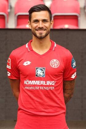 DANNY LATZA 1. FSV MAINZ 05 FUSSBALL, GER, 1.BL, PORTRAETTERMIN 2019 2020, 